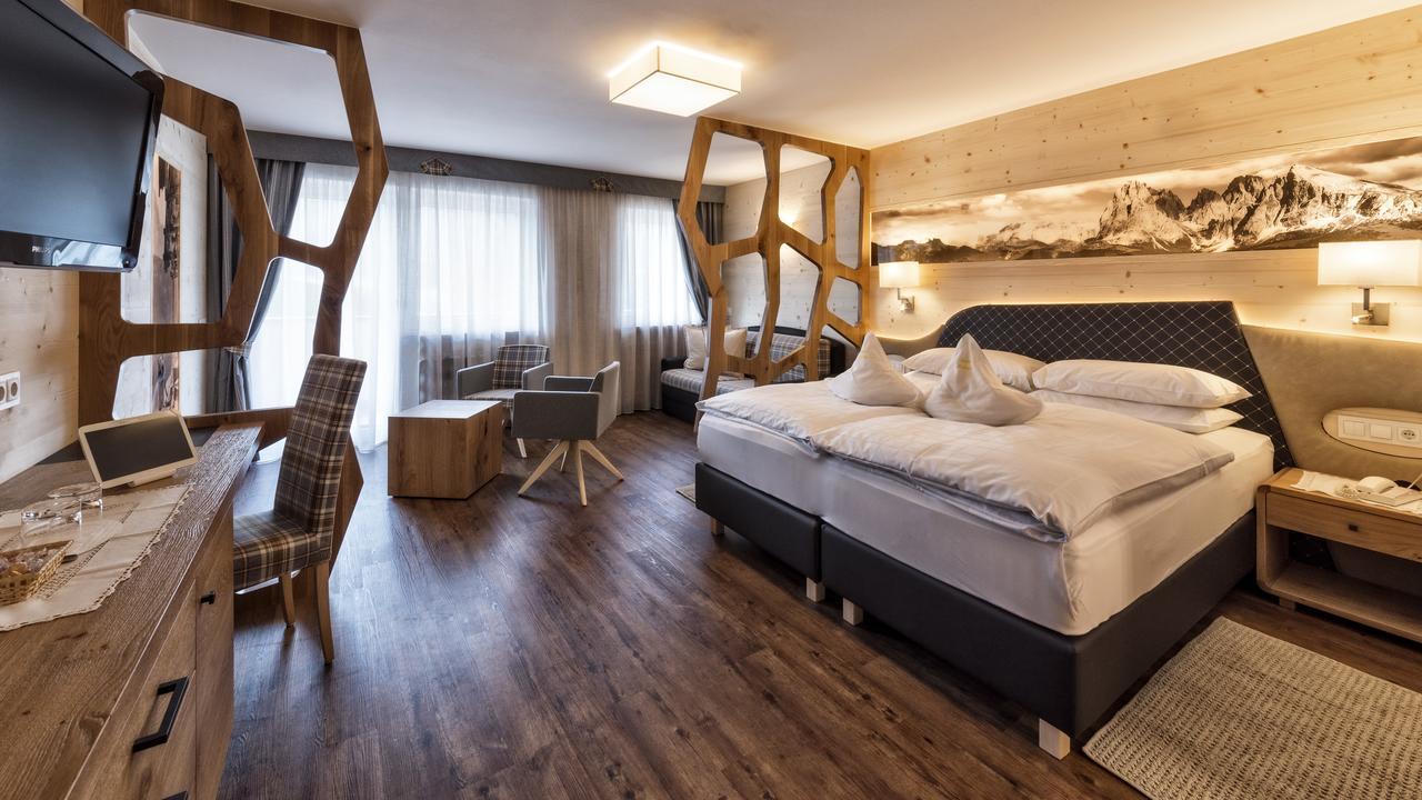 Hotel Interski Santa Cristina Val Gardena Exterior foto